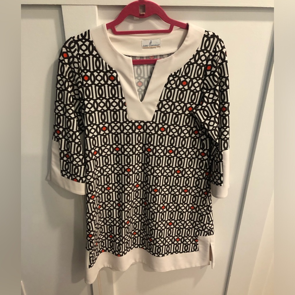 Jude Connally Brown, White, and Orange V-Neck 3/4 Sleeved Dress
